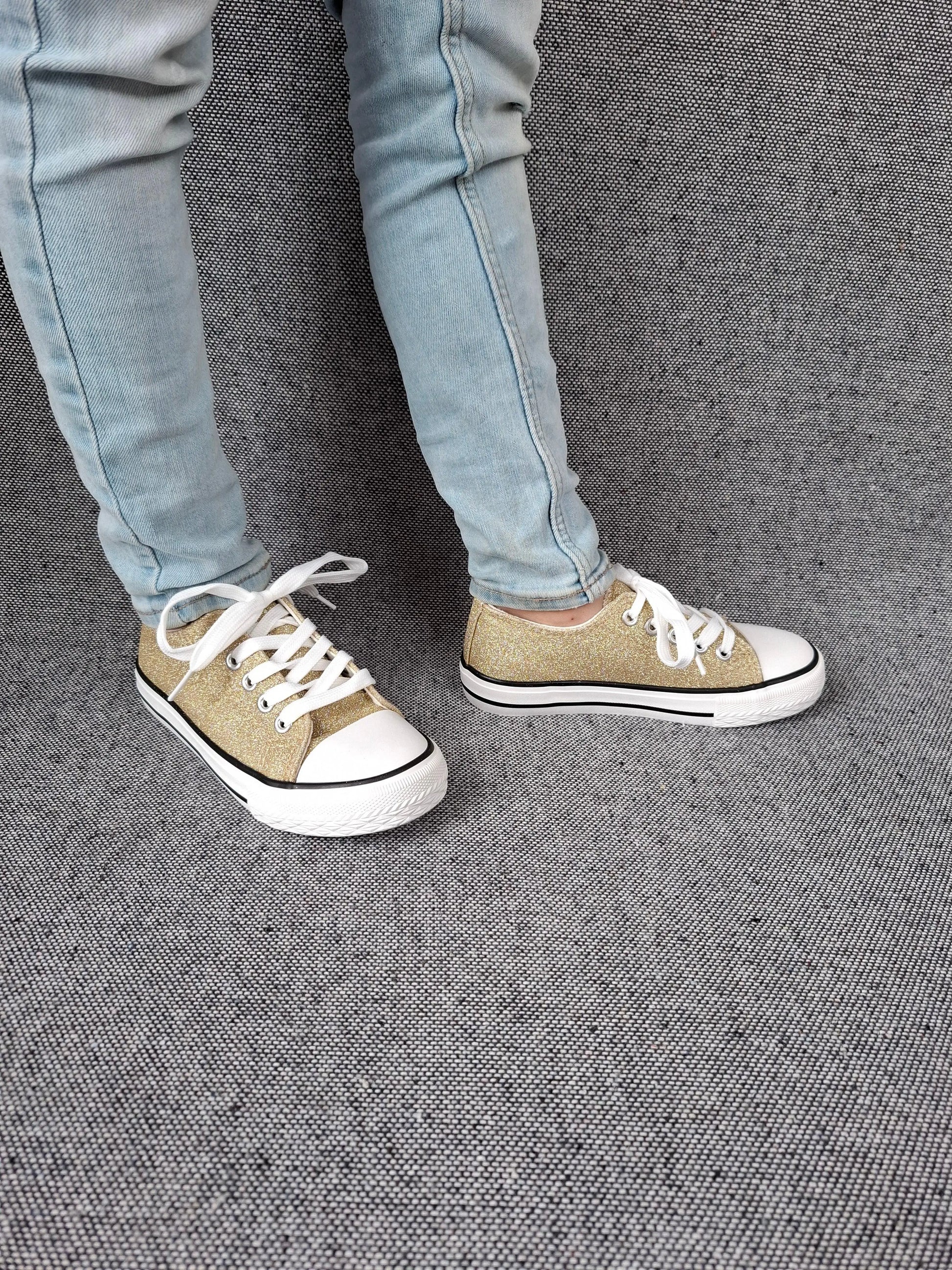 Chaussures baskets en toile paillettes gold - Enfant Le Petit Placard