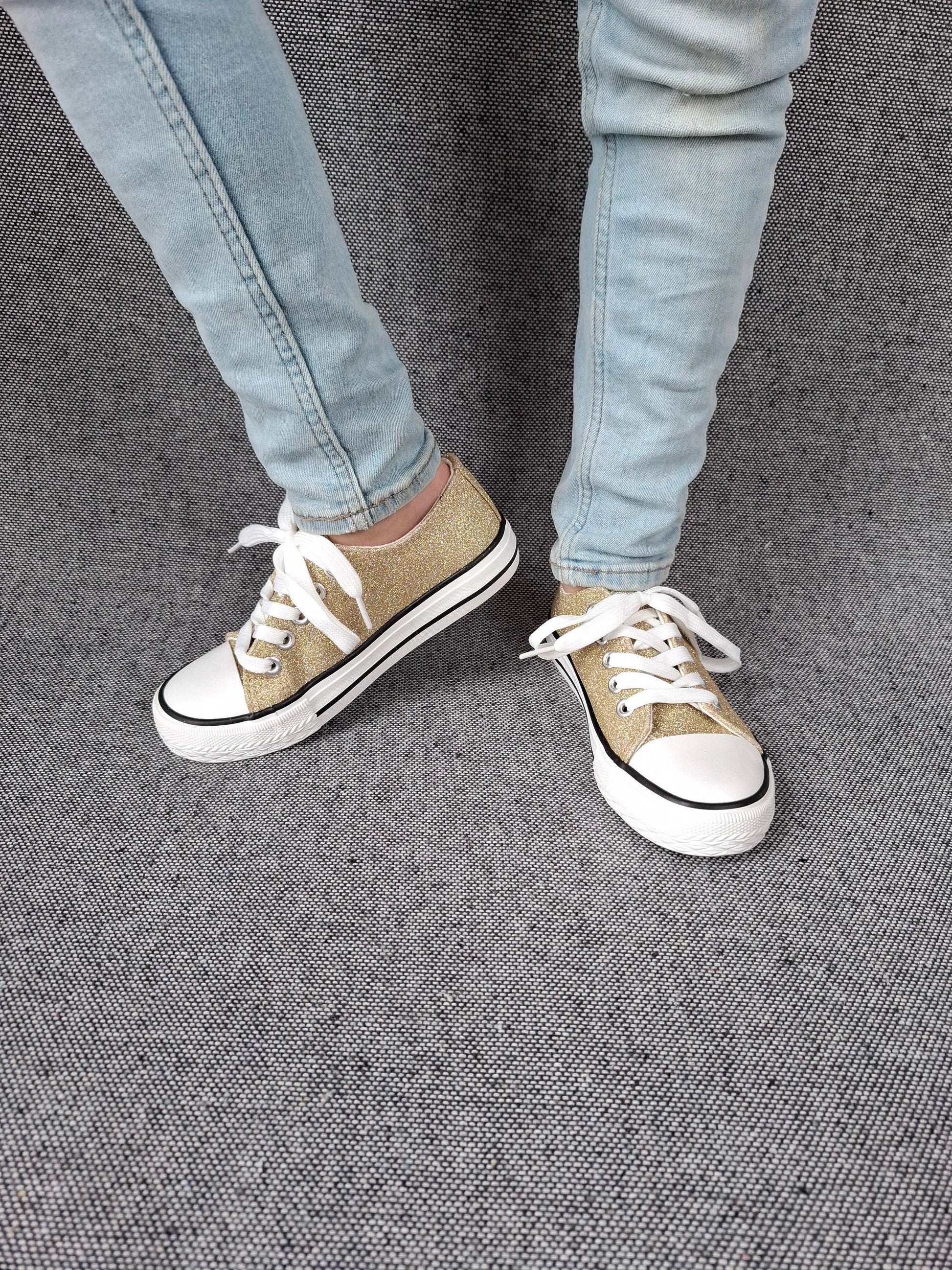 Chaussures baskets en toile paillettes gold - Enfant Le Petit Placard