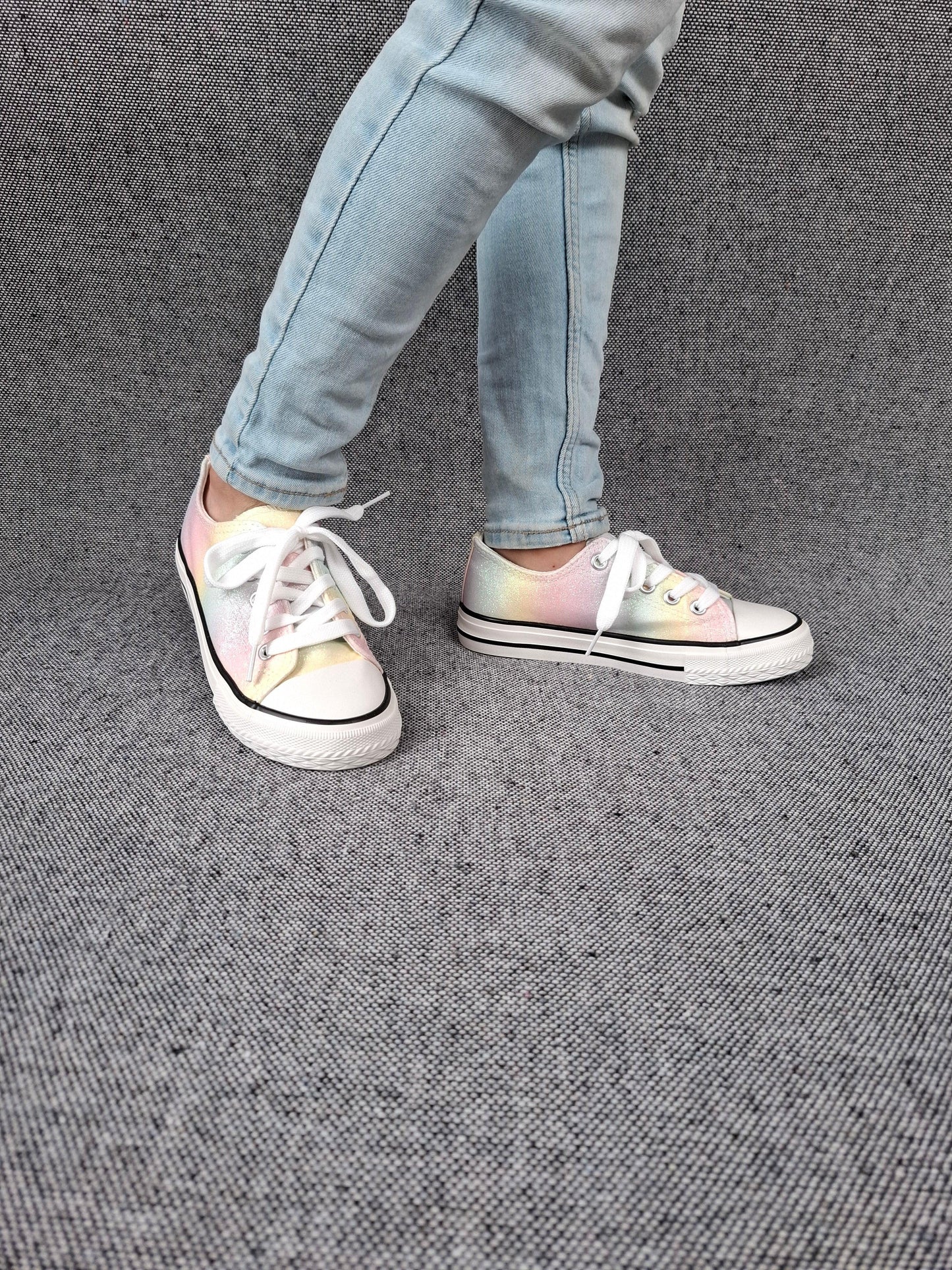 Chaussures baskets en toile pastel multicolores - Enfant Le Petit Placard