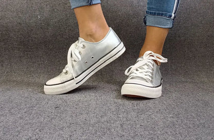 Baskets argenté métallisées look glamour tendance