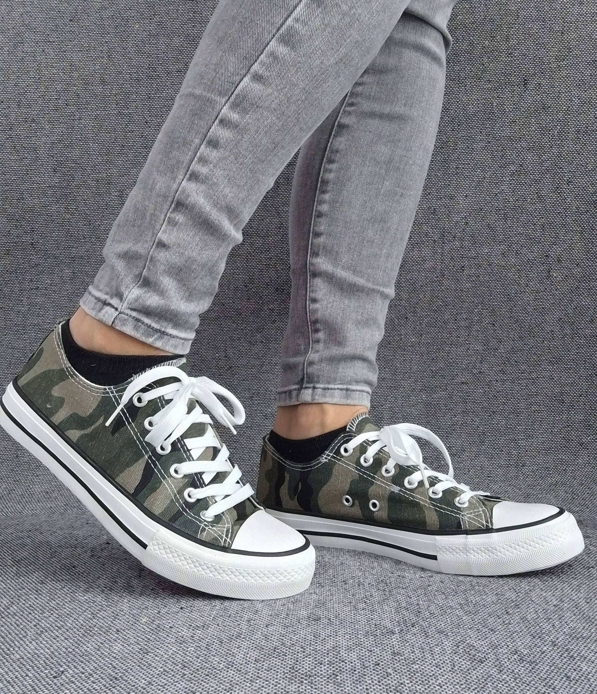 Baskets kaki camouflage look militaire tendance