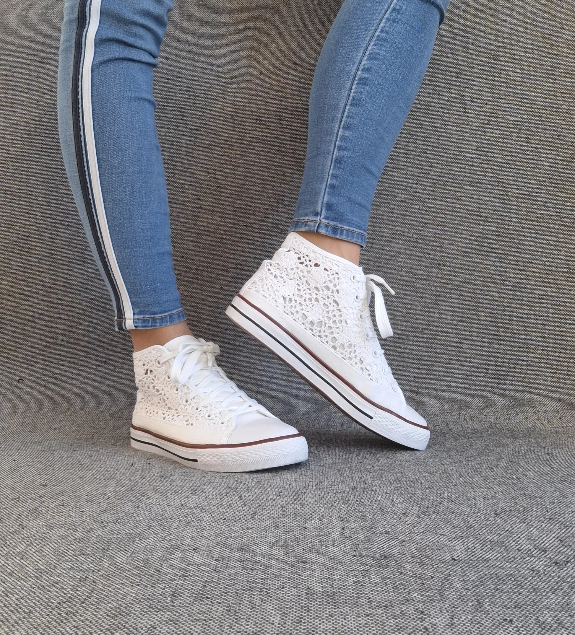 Baskets Hautes Dentelle Blanche Femme - Montantes Style Converse Le Petit Placard
