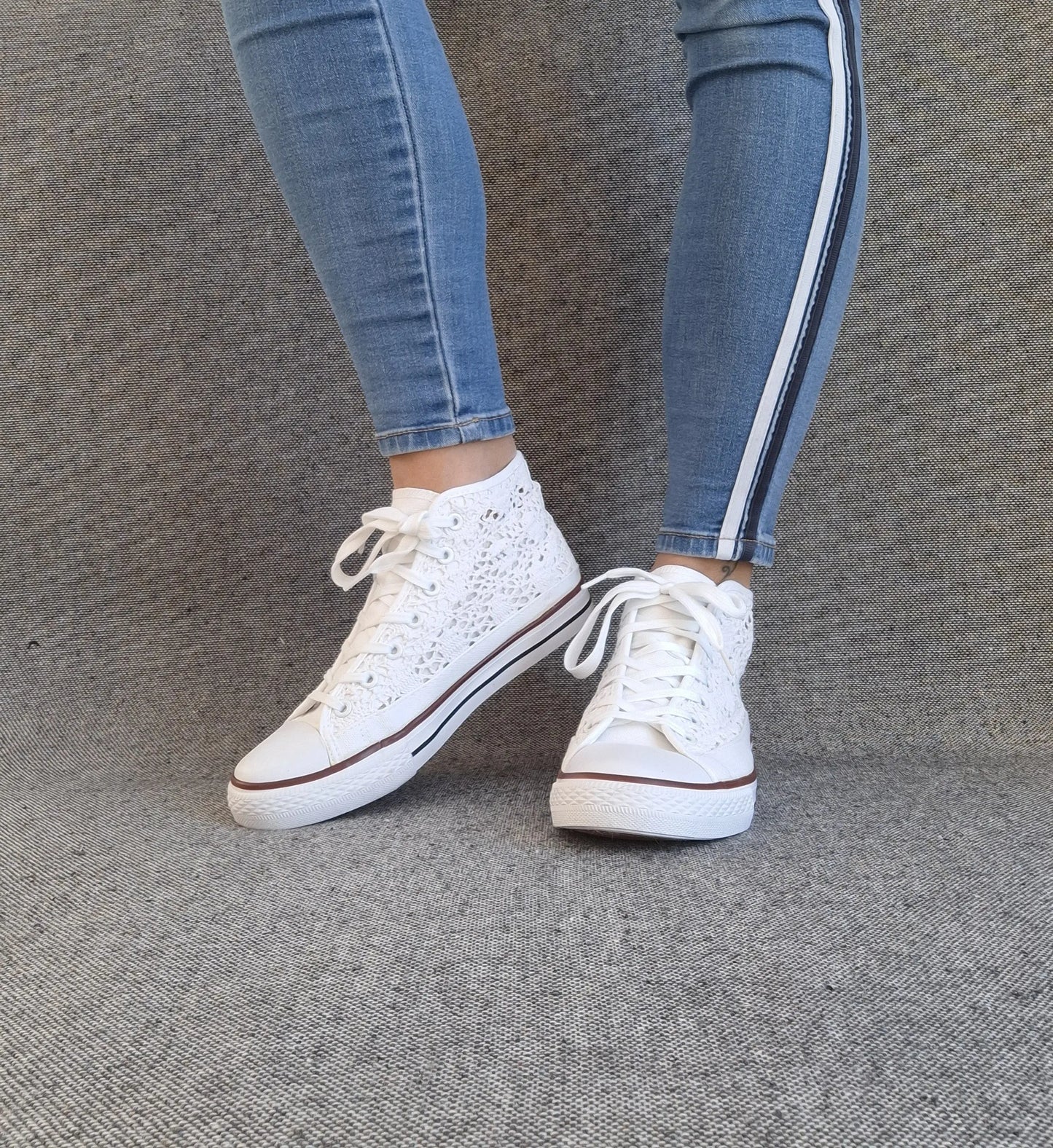 Baskets Hautes Dentelle Blanche Femme - Montantes Style Converse Le Petit Placard