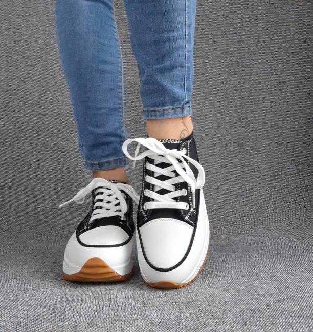 Chaussures baskets basses plate-forme toile couleur Noir et blanc Le Petit Placard
