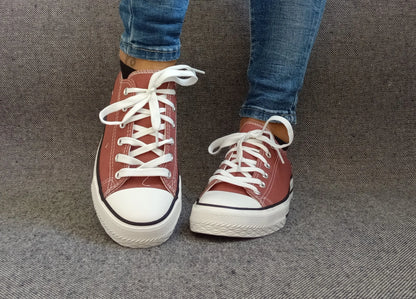 Chaussures baskets basses toile marron chocolat style Converse Le Petit Placard
