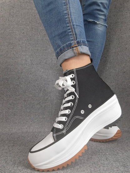 Chaussures baskets haute plate-forme toile couleur Noir et blanc Le Petit Placard