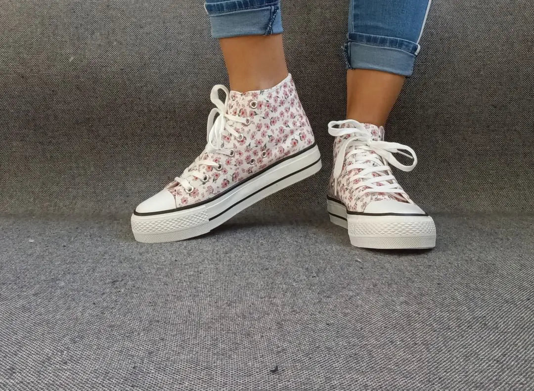 Baskets hautes motifs liberty fleurs roses en tissu type converse - Le Petit Placard
