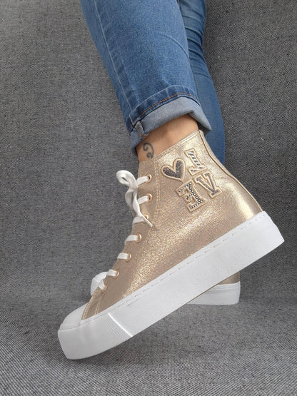 Chaussures baskets hautes type conv simili doré inscription "LOVE" style converse Le Petit Placard