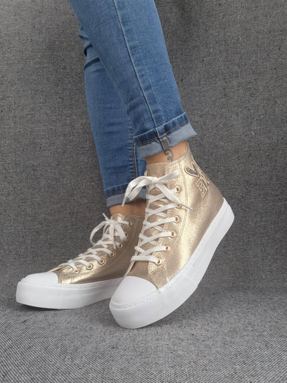 Chaussures baskets hautes type conv simili doré inscription "LOVE" style converse Le Petit Placard