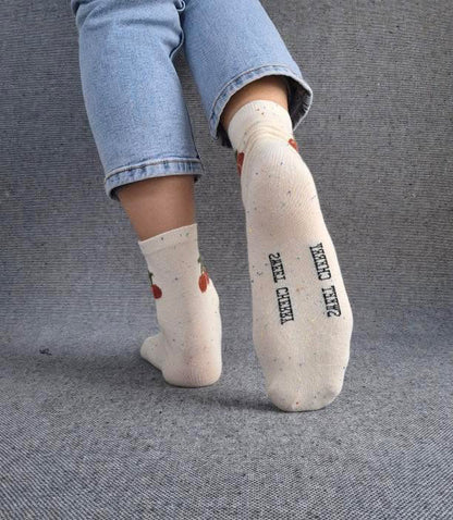 Paire de chaussettes blanches en coton à motif cerises Le Petit Placard