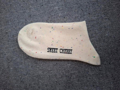 Paire de chaussettes blanches en coton à motif cerises Le Petit Placard