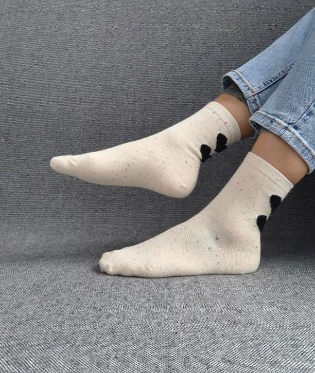 Paire de chaussettes blanches en coton à motif coeurs Le Petit Placard