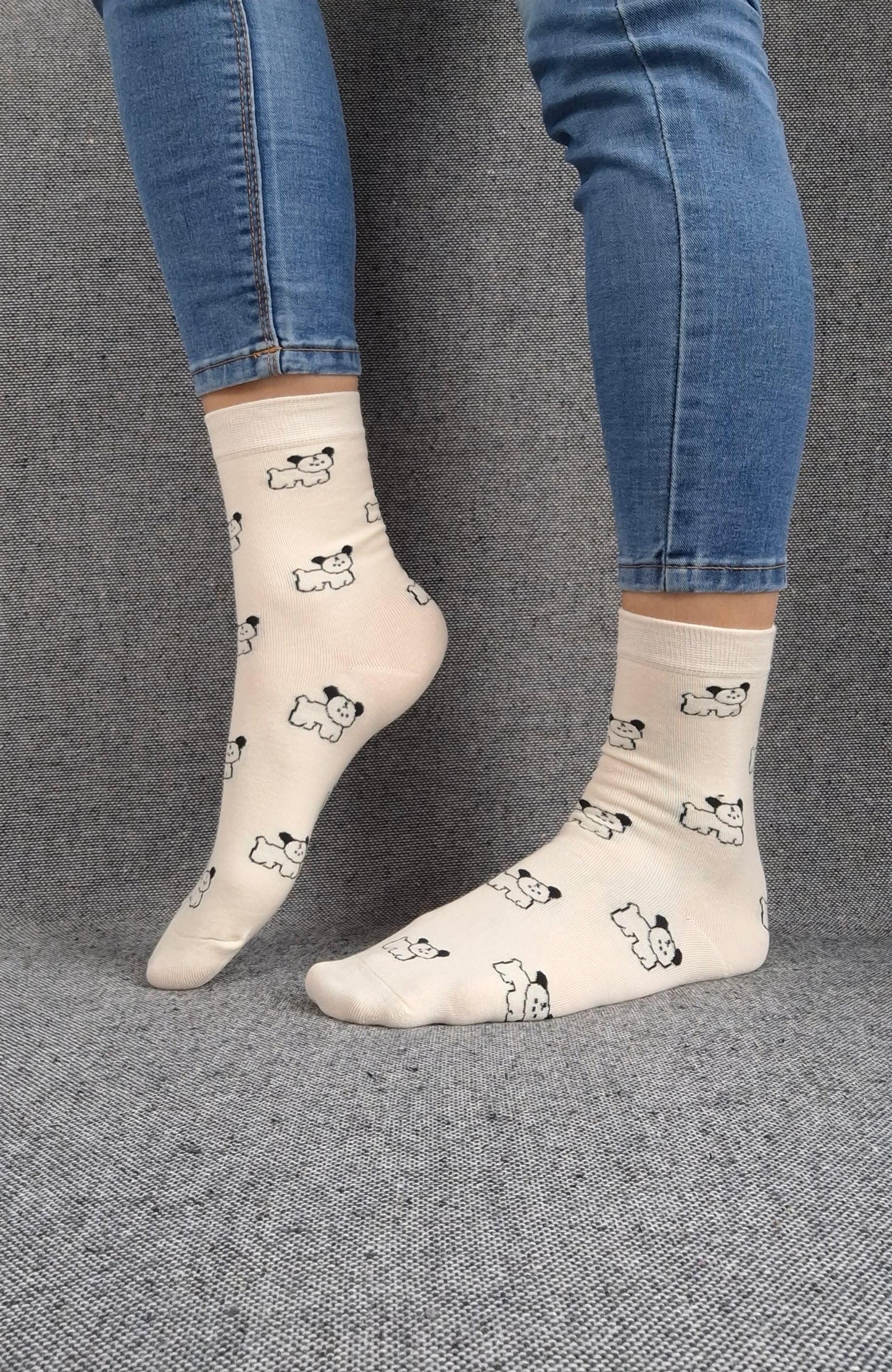 Paire de chaussettes blanches en coton à motifs chiens noirs Le Petit Placard