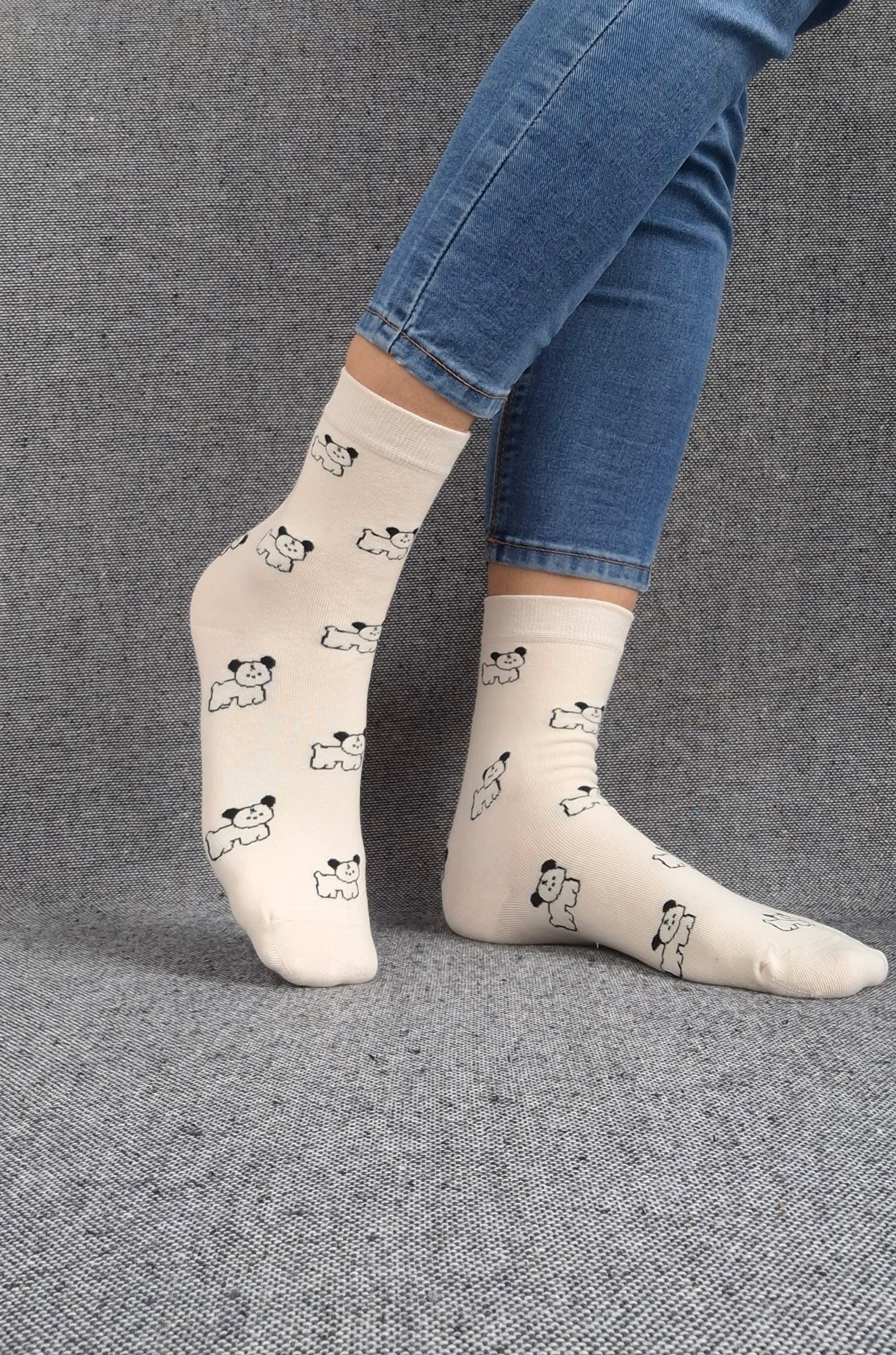 Paire de chaussettes blanches en coton à motifs chiens noirs Le Petit Placard