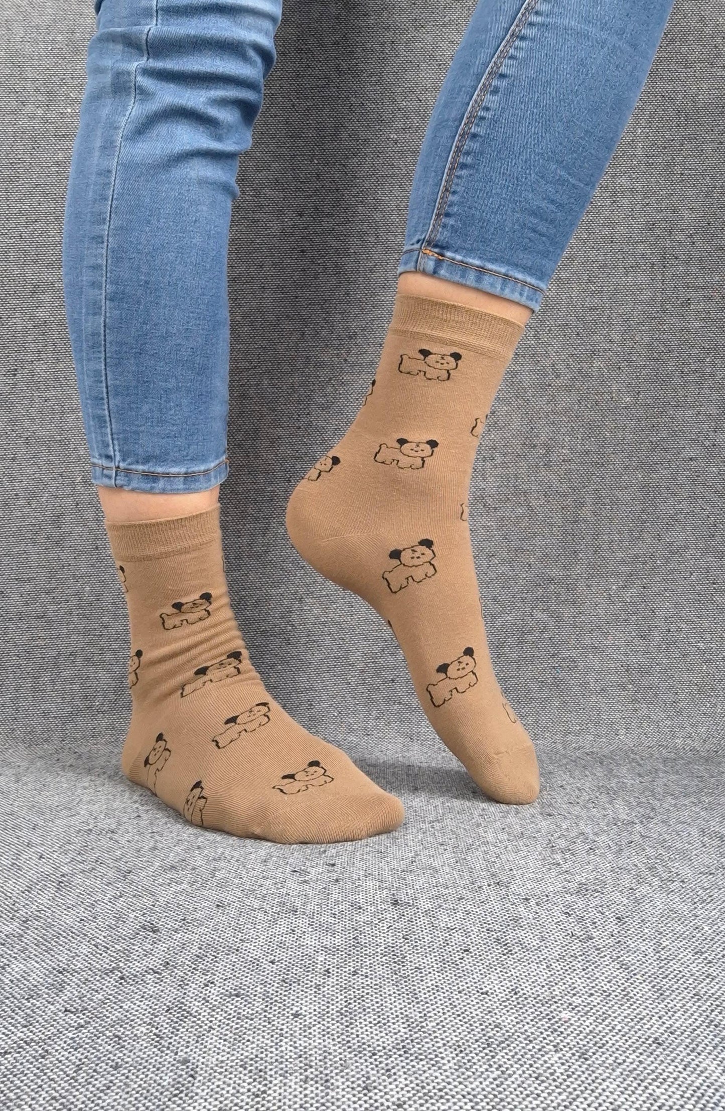 Paire de chaussettes marrons en coton à motifs chiens noirs Le Petit Placard