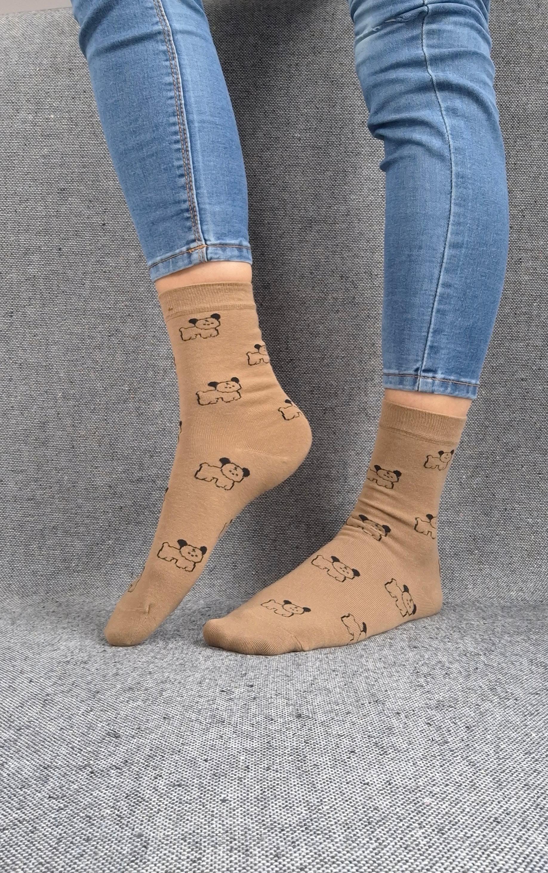 Paire de chaussettes marrons en coton à motifs chiens noirs Le Petit Placard