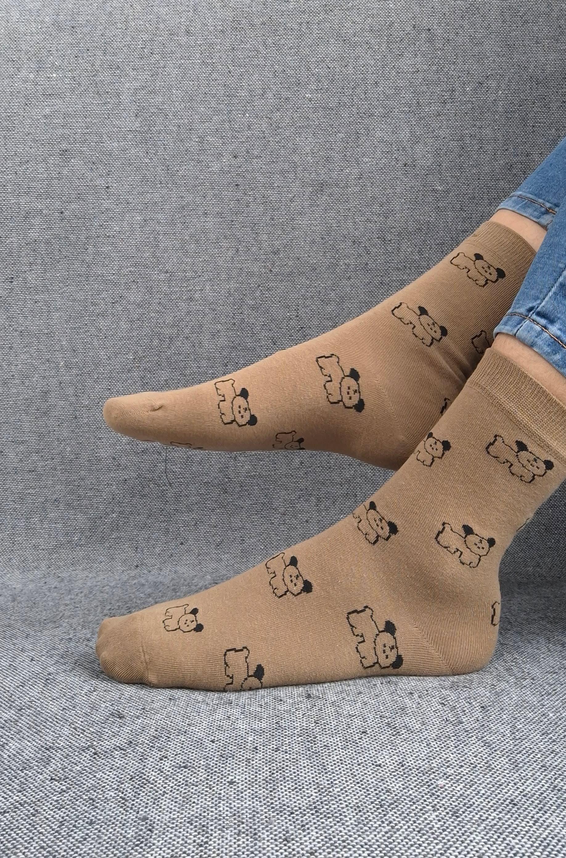 Paire de chaussettes marrons en coton à motifs chiens noirs Le Petit Placard
