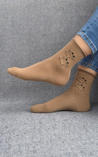Paire de chaussettes marrons en coton à motifs deux petits chiens noirs Le Petit Placard