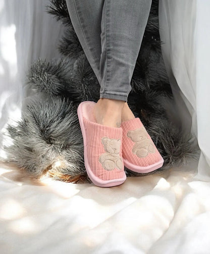 Chaussons fourrés rose en tissu avec motif ours Le Petit Placard