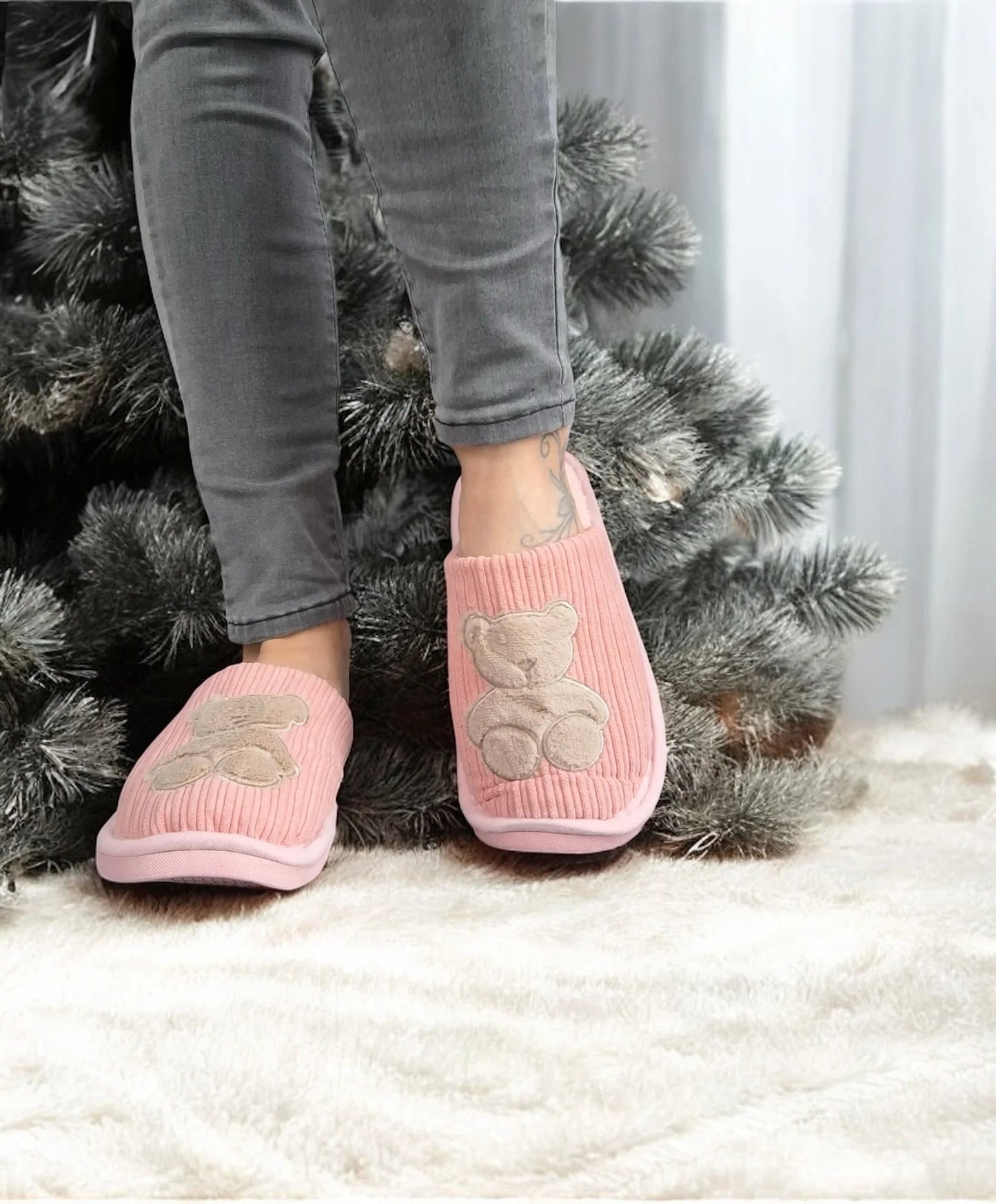Chaussons fourrés rose en tissu avec motif ours Le Petit Placard