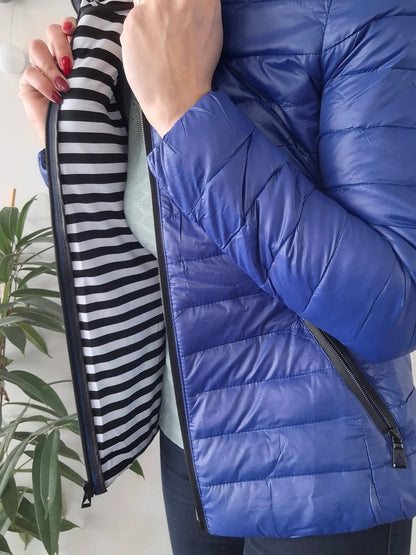 Attrait Paris - Doudoune imperméable et matelassé bleu électrique avec capuche Le Petit Placard