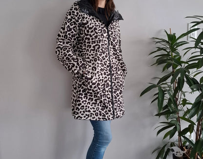 Attrait Paris - Manteau long sans ouate imperméable noir réversible avec motif léopard avec capuche Le Petit Placard