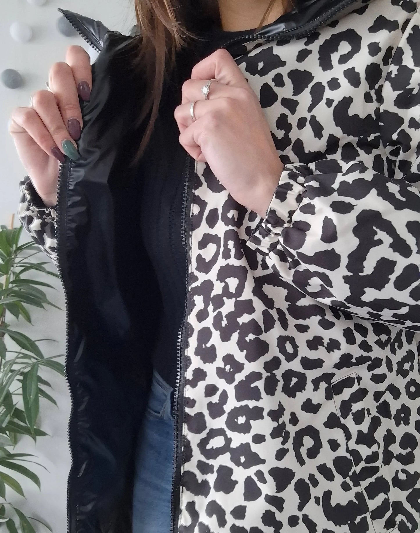 Attrait Paris - Manteau long sans ouate imperméable noir réversible avec motif léopard avec capuche Le Petit Placard