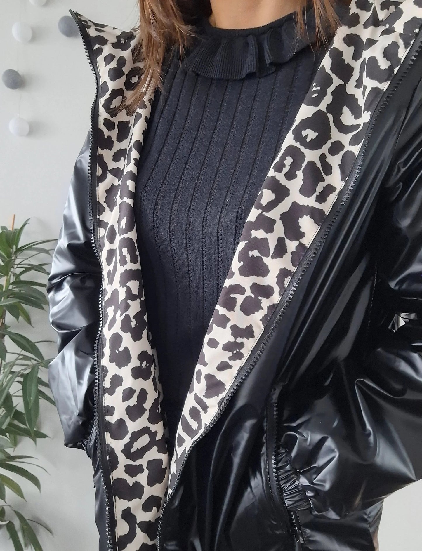Attrait Paris - Manteau long sans ouate imperméable noir réversible avec motif léopard avec capuche Le Petit Placard