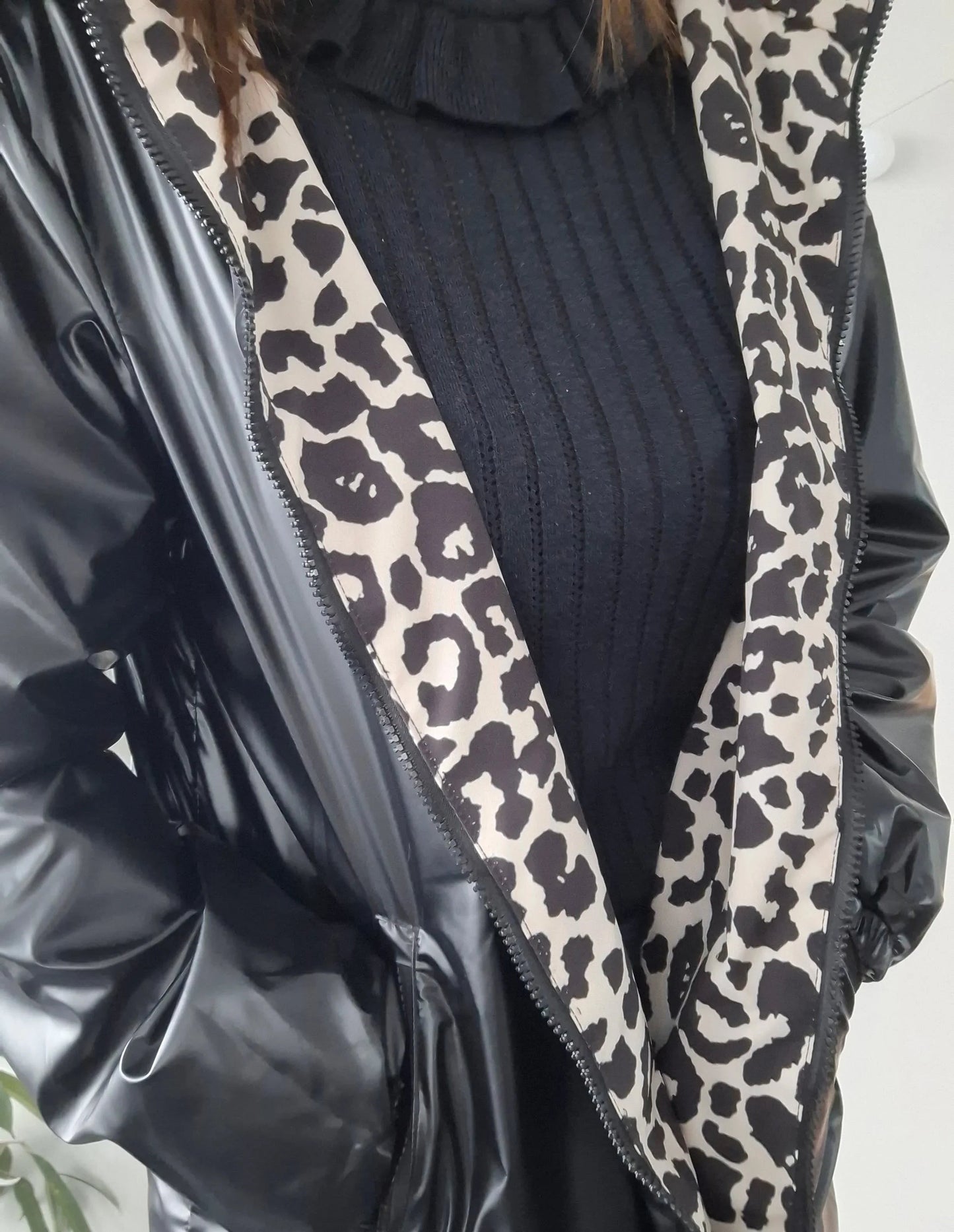 Attrait Paris - Manteau long sans ouate imperméable noir réversible avec motif léopard avec capuche Le Petit Placard
