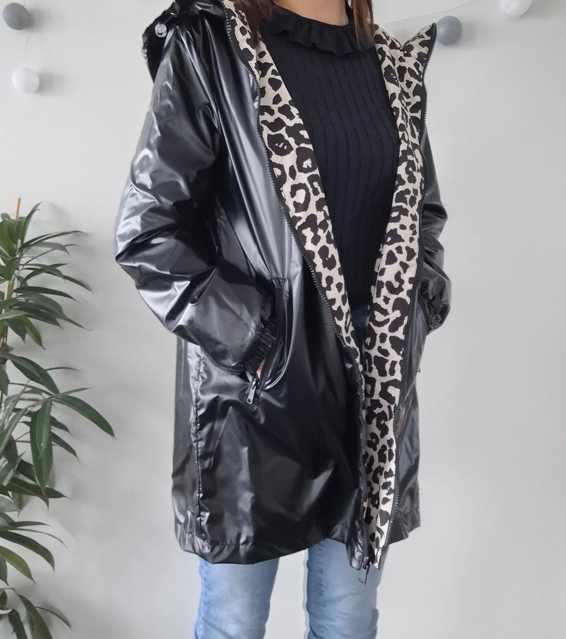 Attrait Paris - Manteau long sans ouate imperméable noir réversible avec motif léopard avec capuche Le Petit Placard