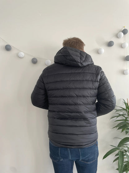 Doudoune à capuche HOMME courte imperméable et réversible matelassé noir Le Petit Placard
