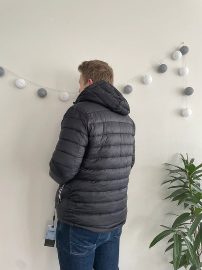 Doudoune à capuche HOMME courte imperméable et réversible matelassé noir Le Petit Placard