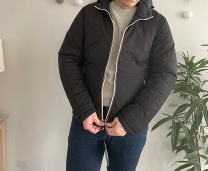 Doudoune à capuche HOMME courte imperméable et réversible matelassé noir Le Petit Placard