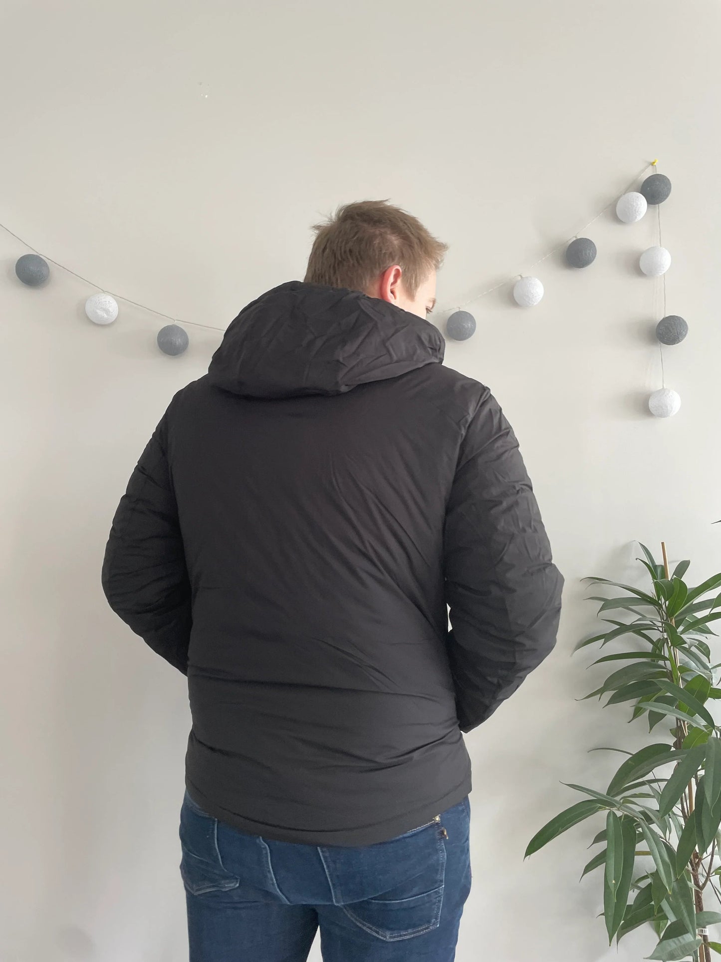 Doudoune à capuche HOMME courte imperméable et réversible matelassé noir Le Petit Placard