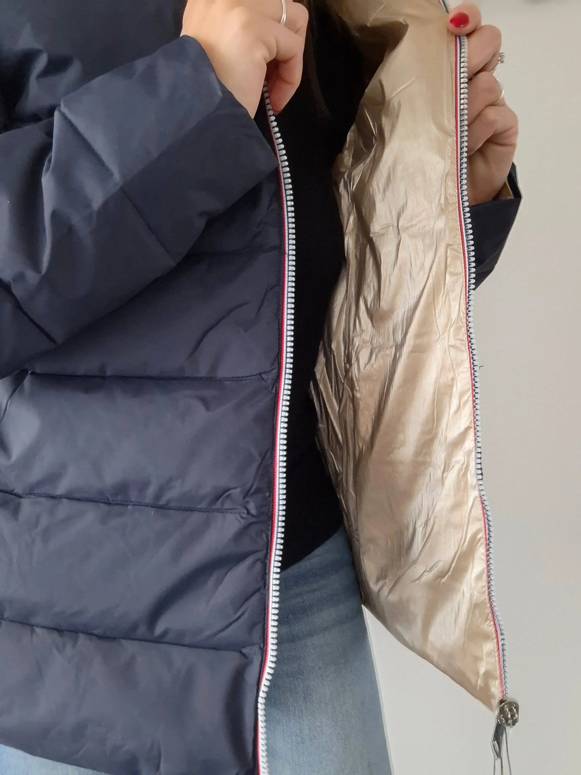 Doudoune manteau imperméable court réversible matelassé bleu marine doré Le Petit Placard