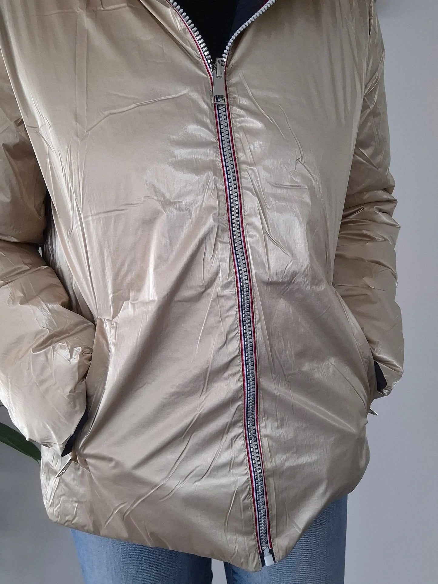 Doudoune manteau imperméable court réversible matelassé bleu marine doré Le Petit Placard