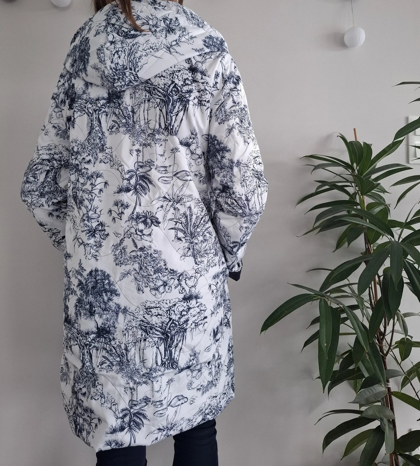 Laura Jo - Imperméable bleu marine réversible motif jungle long mi-saison garnissage ouate Le Petit Placard