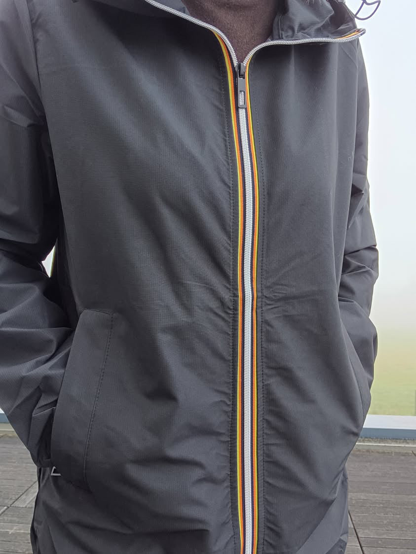 Melya Melody - Manteau mi long sous les fesses léger imperméable sans doublure noir Le Petit Placard