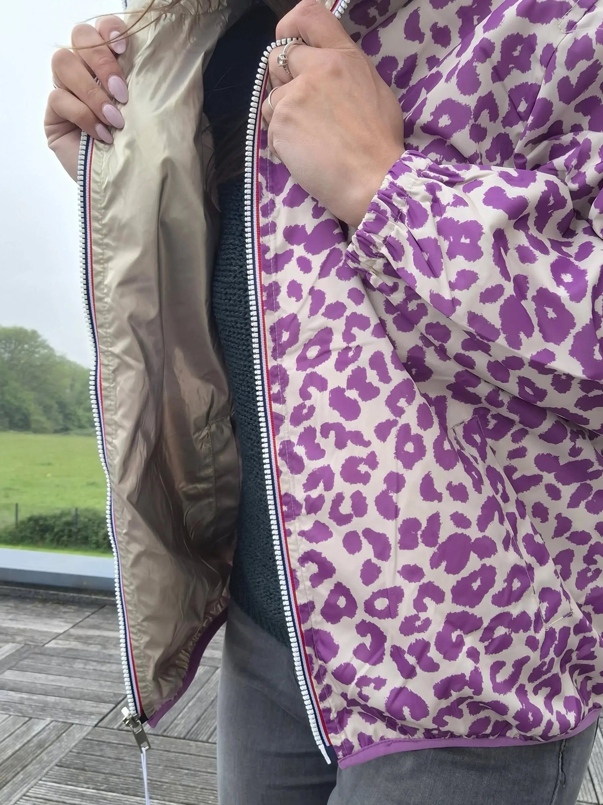 Escandelle - Parka imperméable courte Léopard violet réversible doré Le Petit Placard