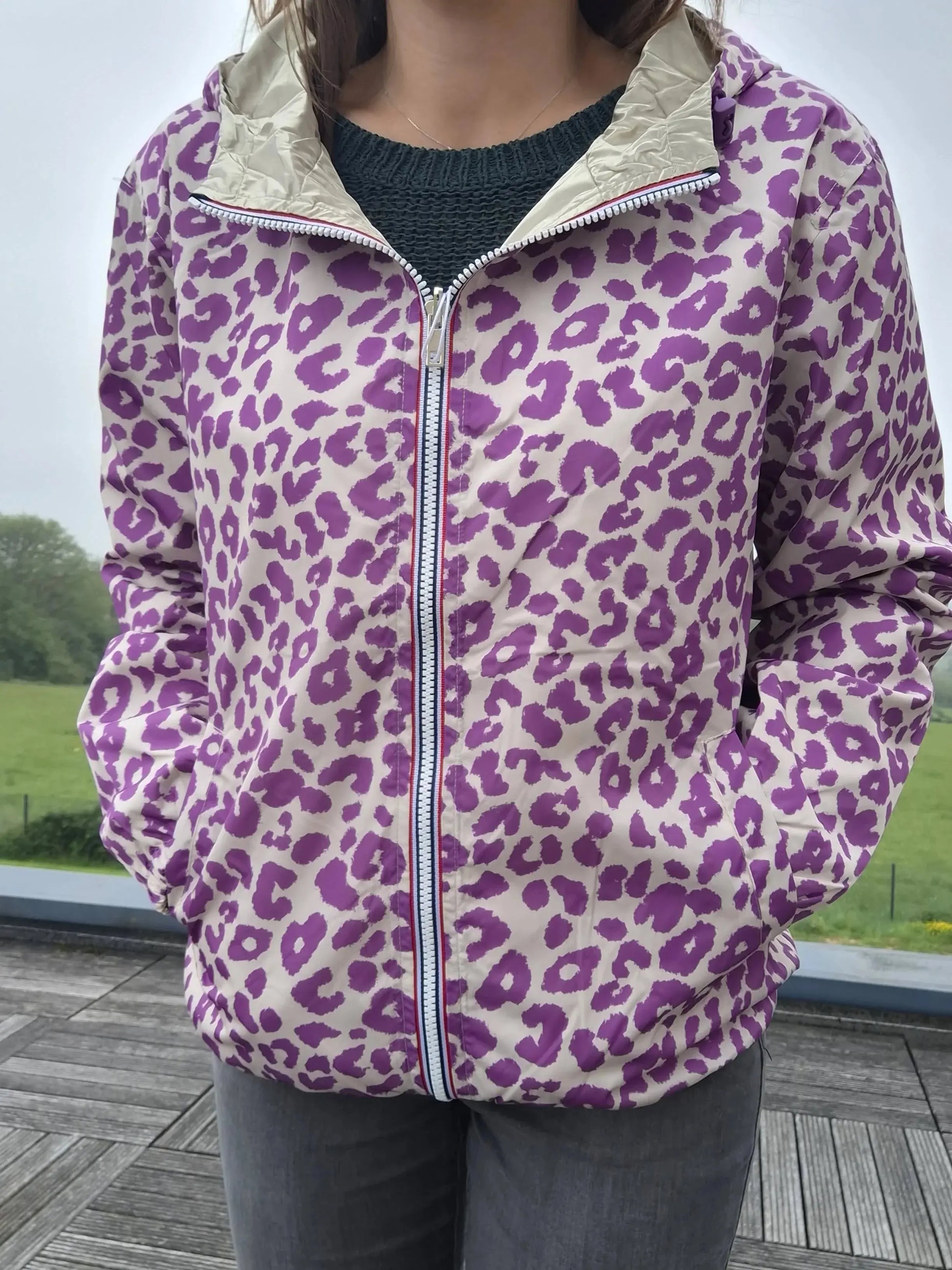 Escandelle - Parka imperméable courte Léopard violet réversible doré Le Petit Placard
