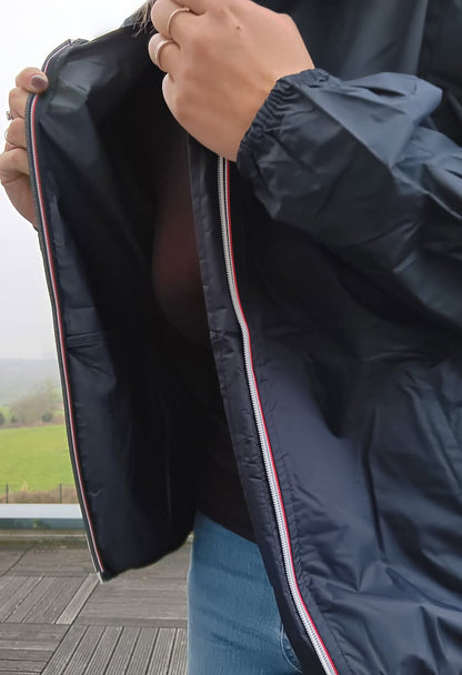Manteau Imperméable court léger sans doublure bleu marine Laura Jo - Le Petit Placard