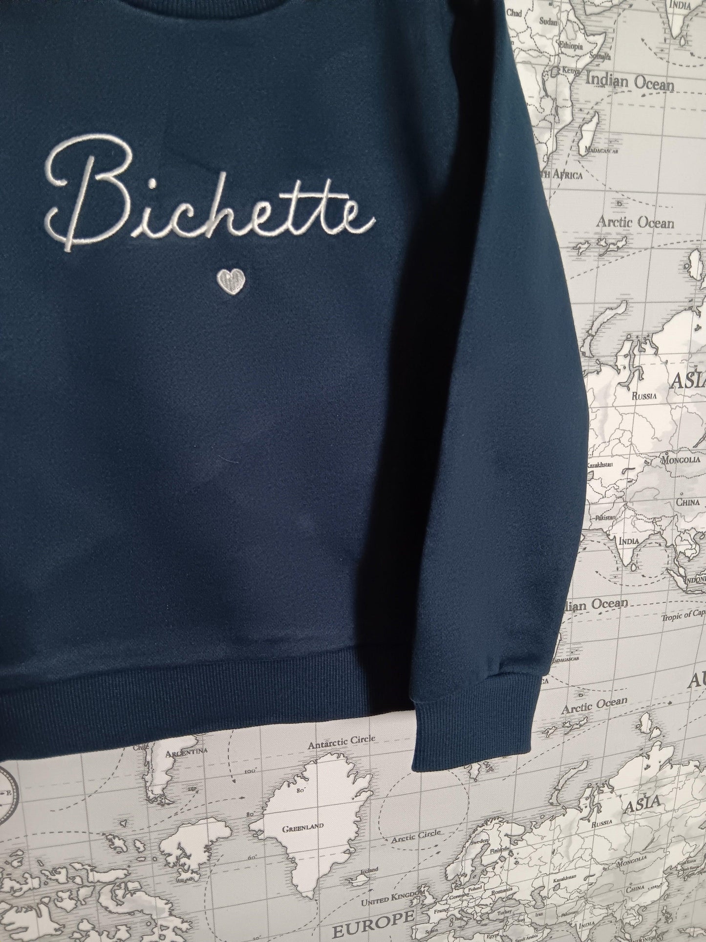 Navy blue children's sweatshirt with 'Bichette' embroidery, Le Petit Placard apparel.