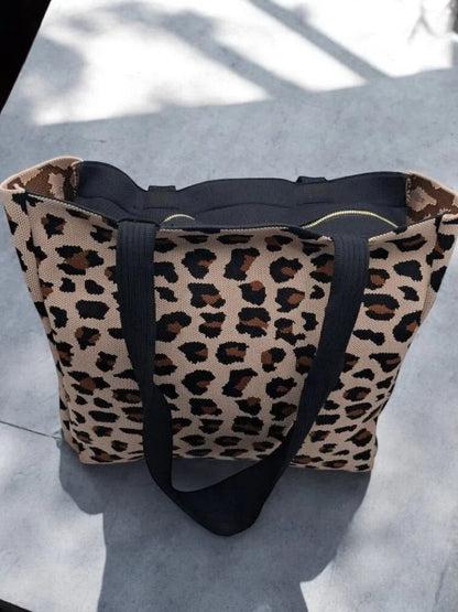 Sac à main type tote bag effet toile de jute motif léopard camel Le Petit Placard