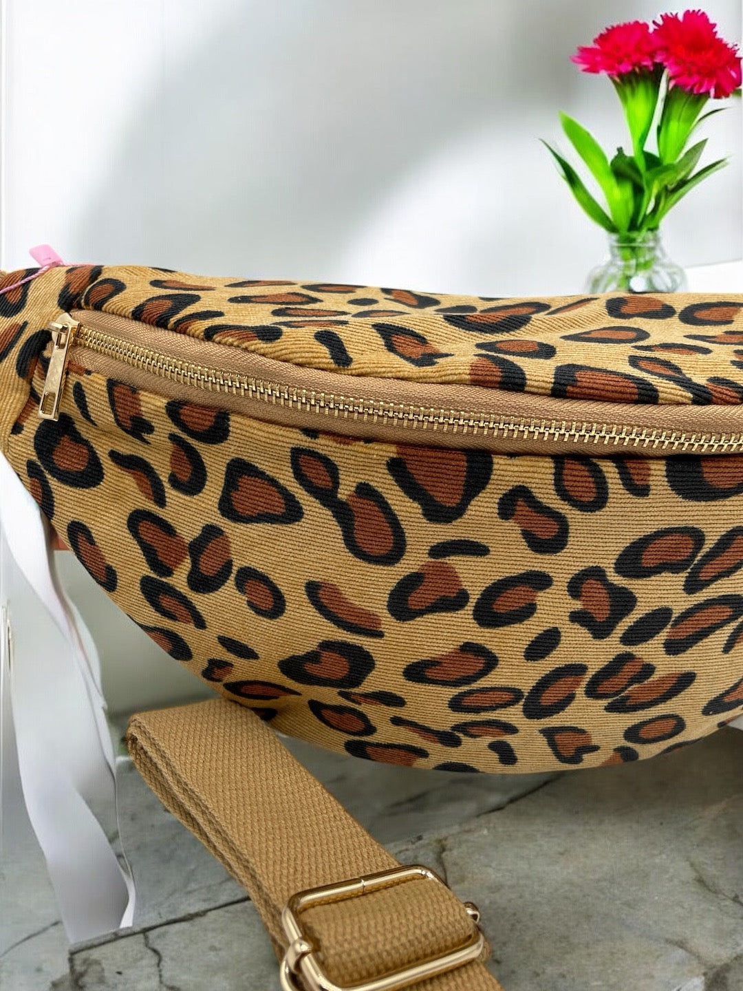 Sac banane coton épais toucher doux imprimé léopard camel avec fermeture éclair dorée et bandoulière réglable