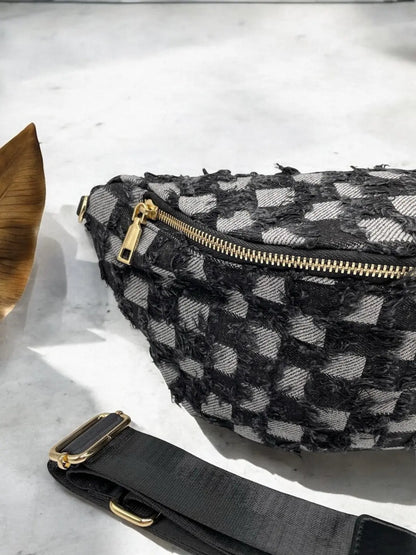 Sac banane en denim carrés noir Le Petit Placard