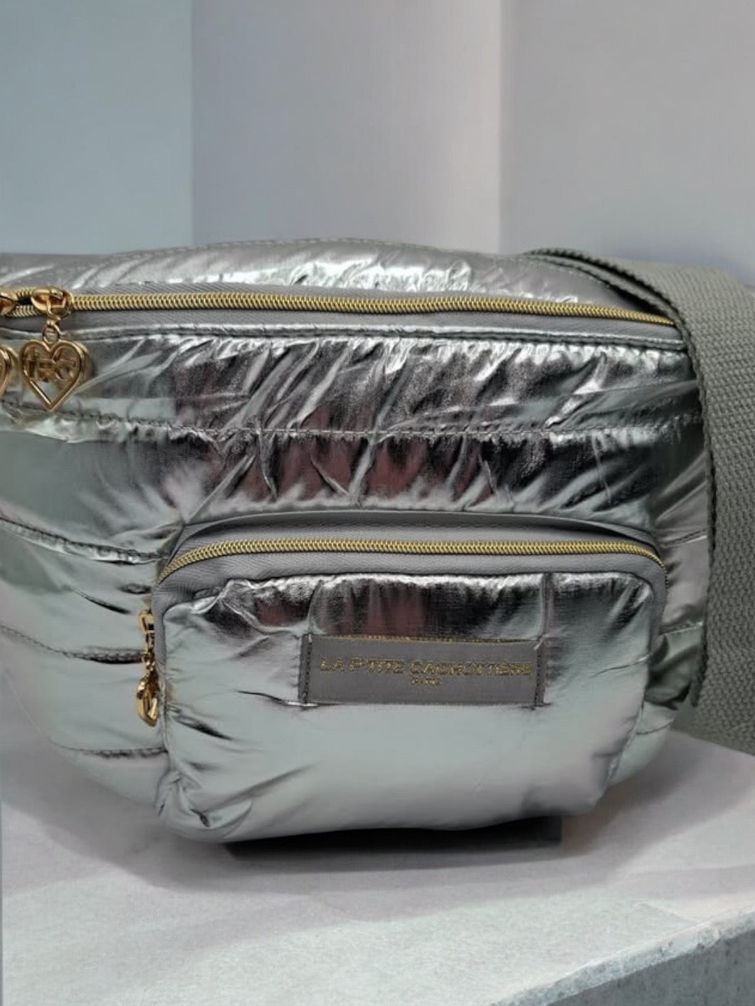 Sac Banane Matelassé Argenté 2 Poches – La Petite Cachottière Paris Le Petit Placard