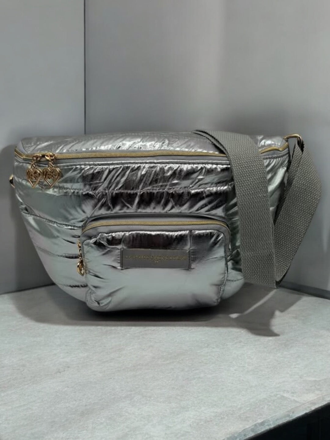 Sac Banane Matelassé Argenté 2 Poches – La Petite Cachottière Paris Le Petit Placard