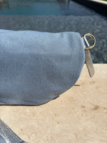 Sac banane tissu jean bandouliere grise en cuir Le Petit Placard