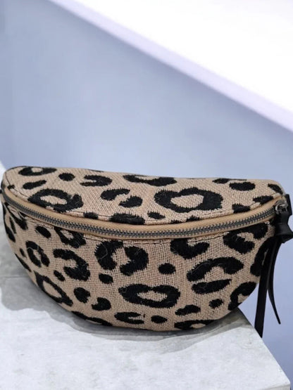 Sac banane une poche en toile de jute léopard noir Le Petit Placard