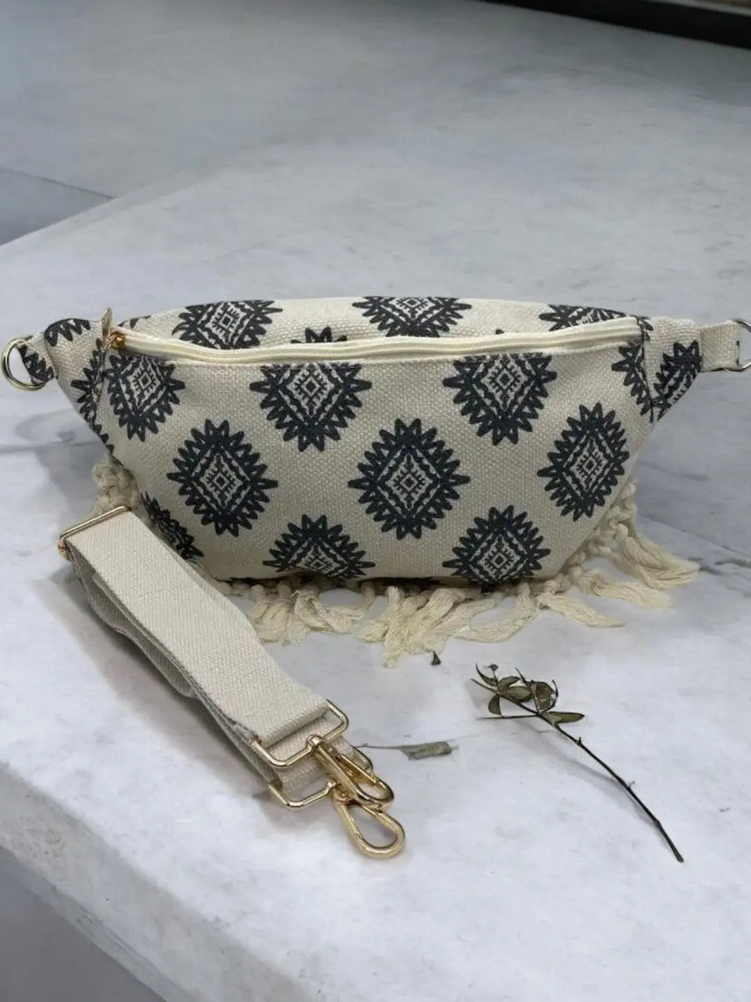 Sac Banane XL Bandoulière textile style Bohème noir et beige Le Petit Placard